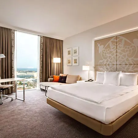 Hotel Clarion Copenhagen Airport 4*