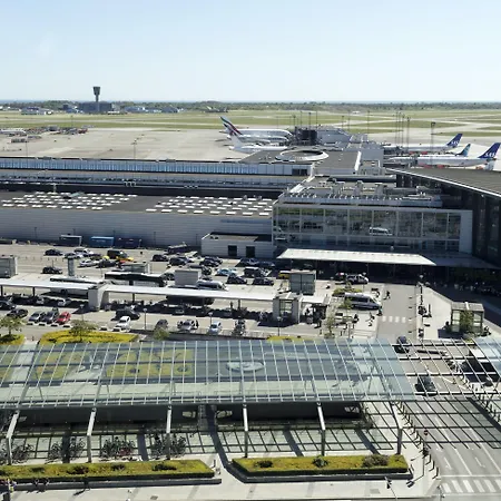 Clarion Copenhagen Airport 4*