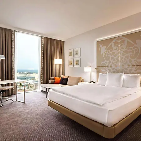 Clarion Copenhagen Airport Hotell 4*