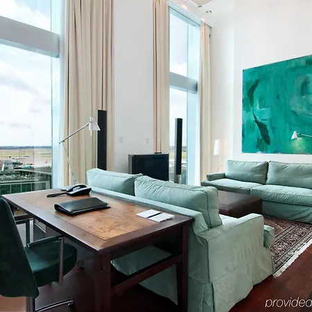 Clarion Copenhagen Airport Hotel