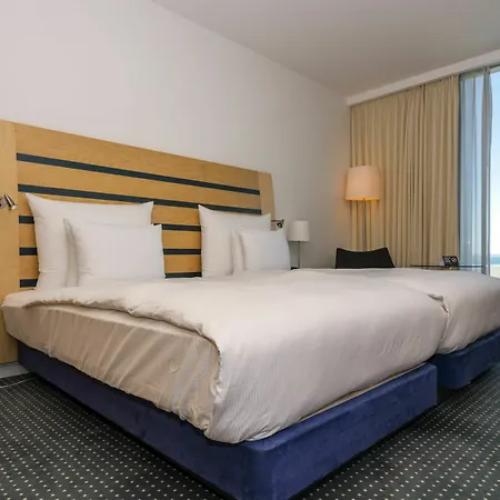 Clarion Copenhagen Airport מלון 4*