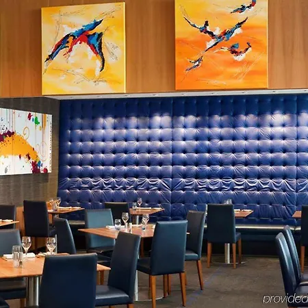Clarion Copenhagen Airport Hotel 4*